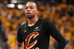 英雄联盟总决赛直播-吉林队绝杀爵士，西亚卡姆刷新纪录