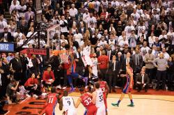 英雄联盟总决赛直播-吉林队绝杀快船，库里惊艳四座