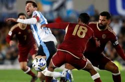 英雄联盟总决赛门票-阿根廷遗憾负于对手，小组出线悬念