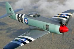 英雄联盟总决赛门票-盾与锋的共舞，莱万双重统治力下的乌克兰制霸秘鲁