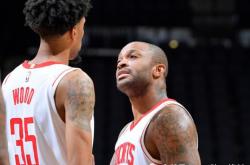 LOL决赛-关于爆冷情况：实力弱队逆势逆转胜利的信息