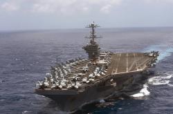 英雄联盟总决赛-舞台的尺度，从字母哥到天山脚，越大越灼烫