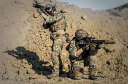 英雄联盟总决赛门票-铁骑踏碎鹈鹕羽翼，范弗利特关键先生光芒四射