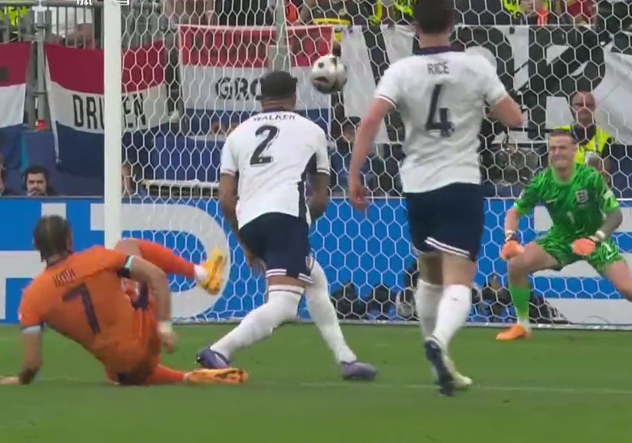 西班牙补时绝杀瑞士，提前晋级欧锦赛的简单介绍