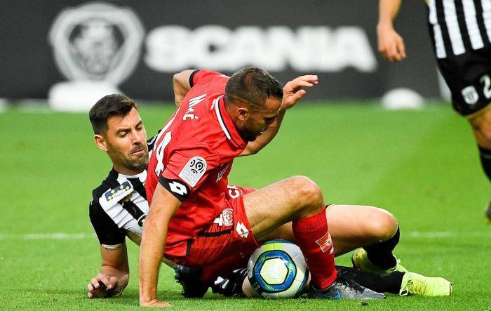 亚眠主场遭遇险胜，保级希望大增的简单介绍