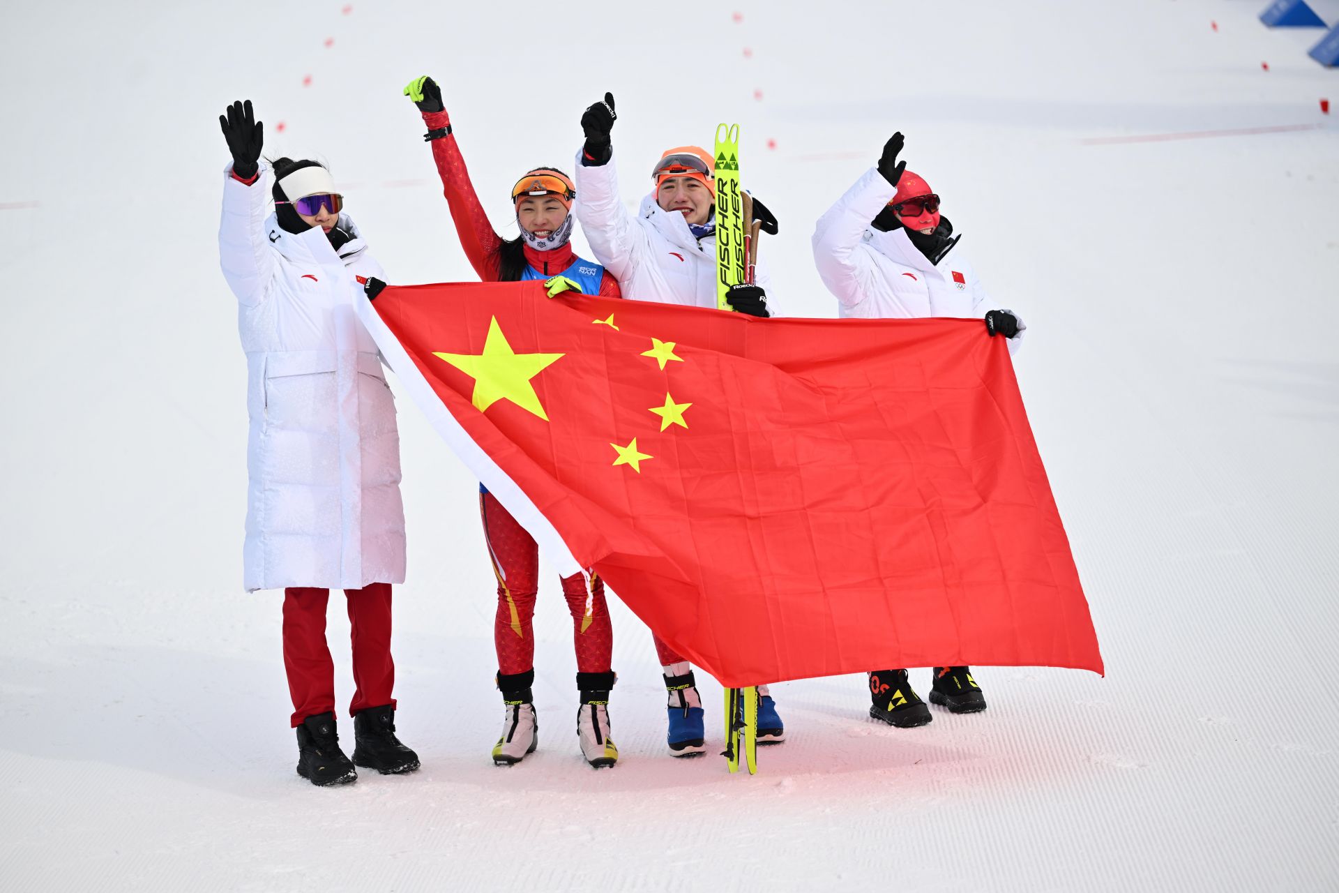 中国队表现出色,团结协作夺冠的简单介绍 中国队表现出色,团结协作夺冠的简单介绍