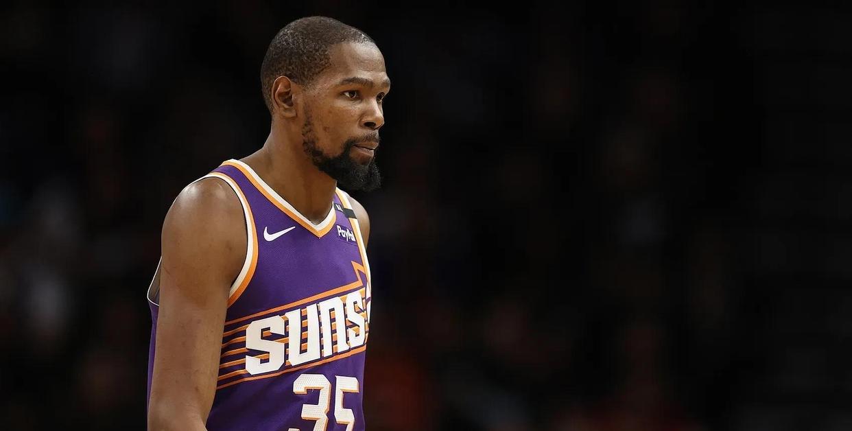 尼克斯力克四川队，杜兰特刷新纪录