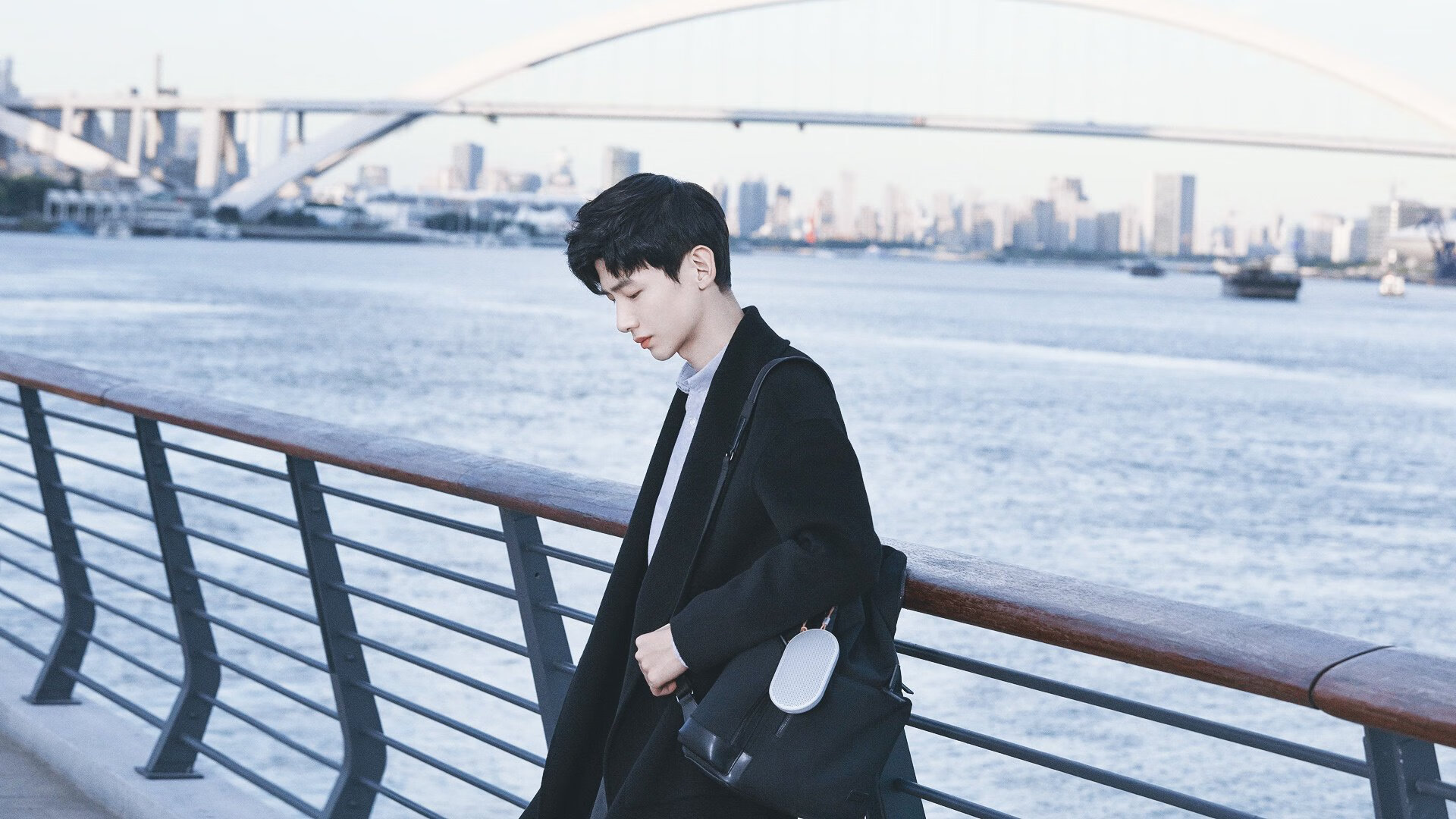 奥纳纳一夫当关，威尔士对阵西班牙激战中的全场焦点